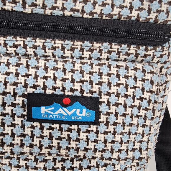 KAVU Keeper Crossbody Messenger Shoulder Bag Tweed Multi Pocket Blue White Black - Picture 3 of 15